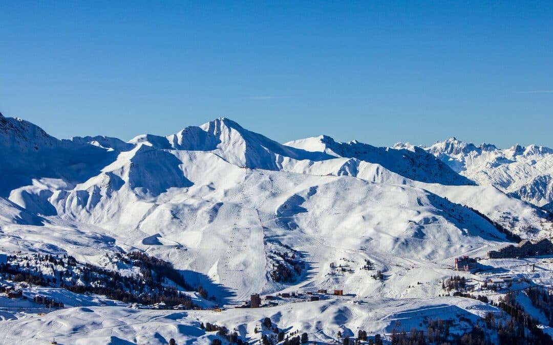 Skier sur le grand domaine Skiable de La Plagne