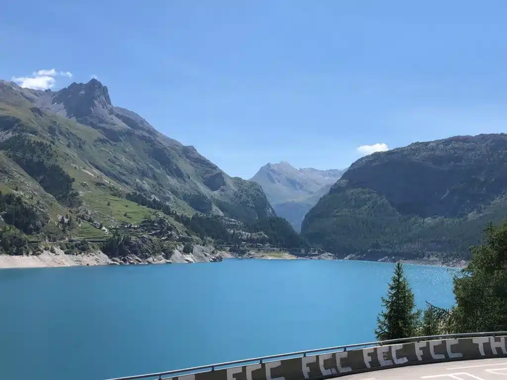 Le lac du barrage de Tignes