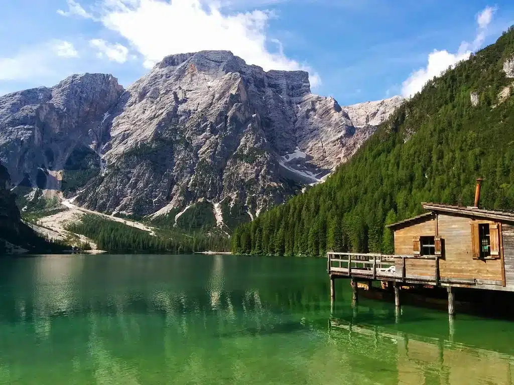 Le plus beau lac des Dolomites