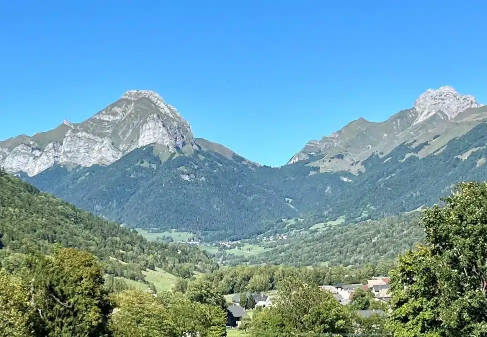 où randonner dans les Bauges en été
