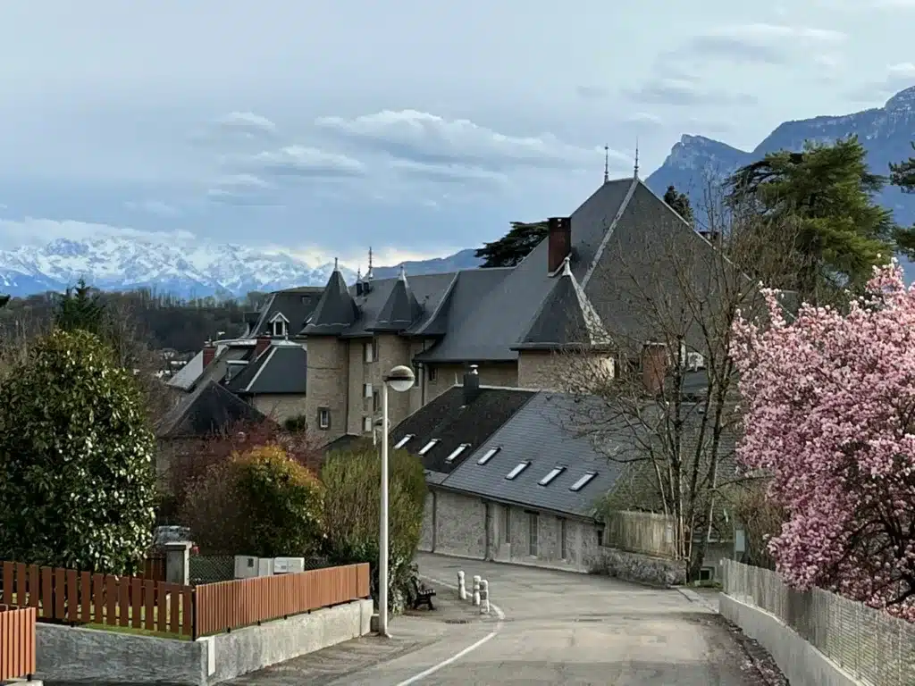 Où dormir à Challes les Eaux?