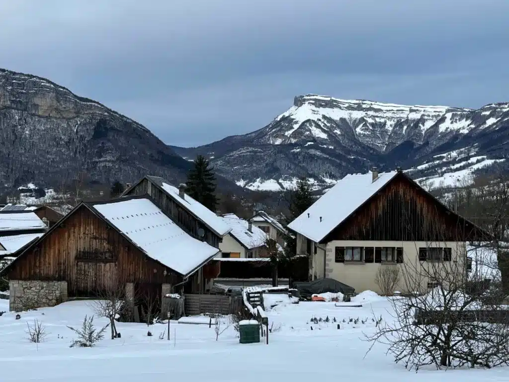 Vivre à la montagne près de Chambéry à Curienne