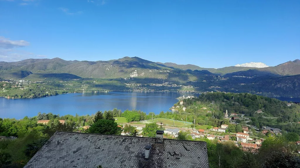 Le Mont Rose vu depuis les hauteurs du lac d'Orta