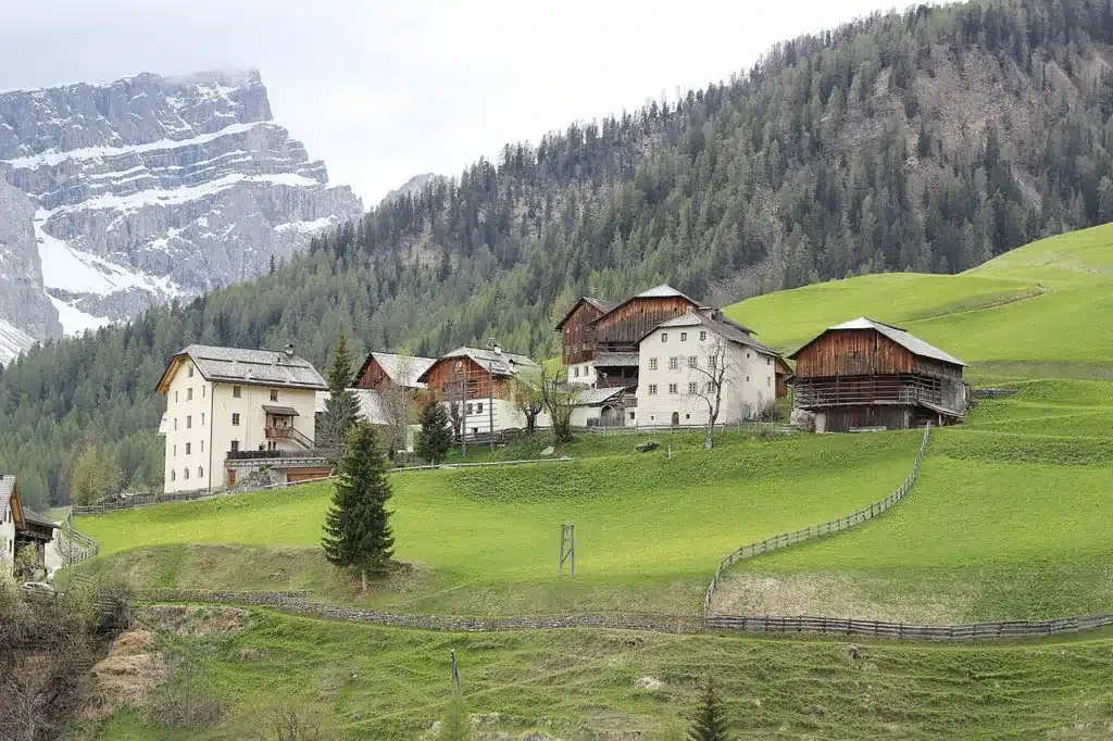 Les hameaux de la Val Badia