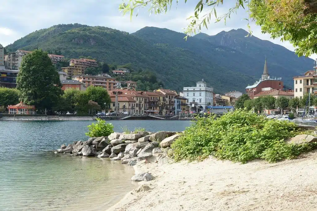 SE balader le long du lac d'Orta à Omegna
