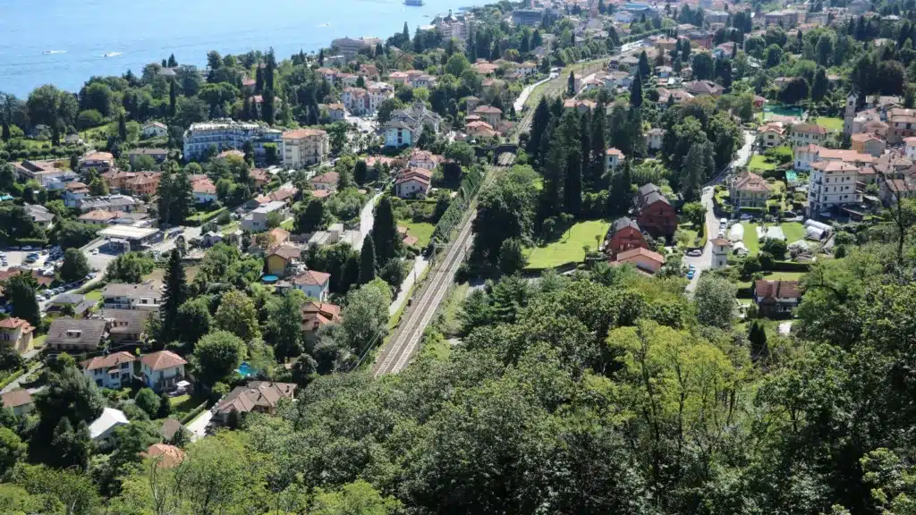 Stresa, lieu de villégiature au bord du lac Majeur