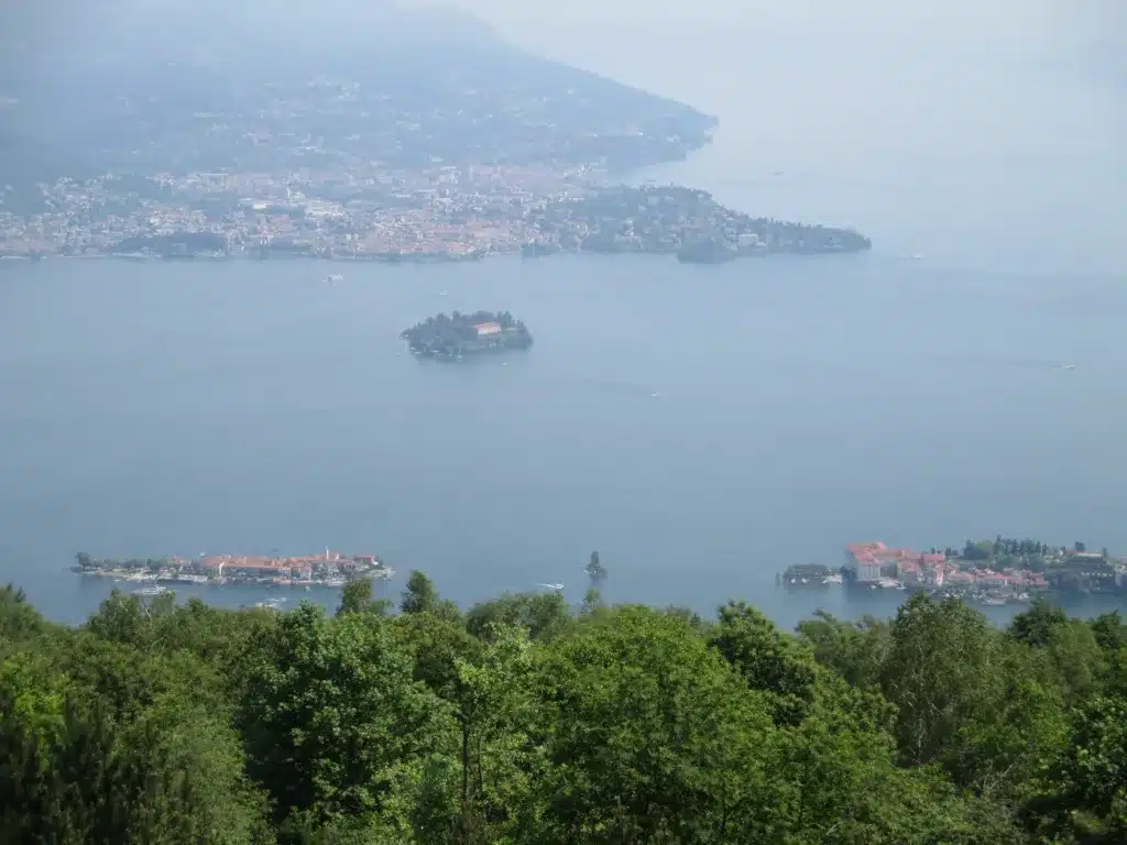 Où se trouvent les îles Borromées