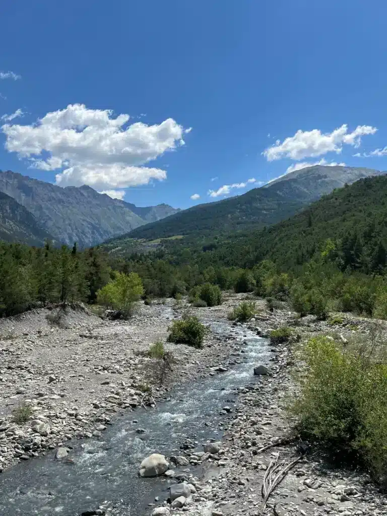 L'Ubaye à Jausiers au debut de l'été